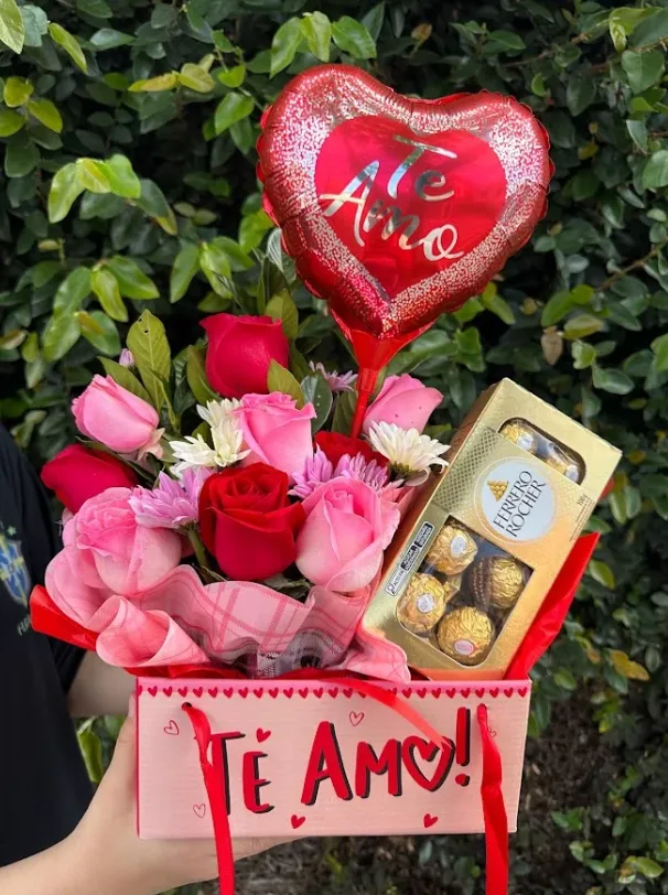 Amor e Flor Com Chocolate
